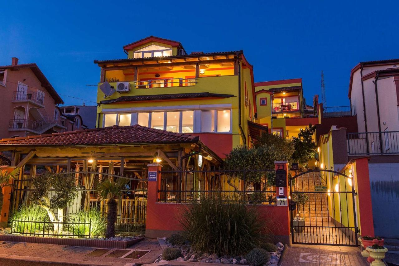 Apartments Ana Lorena Crikvenica Exterior photo