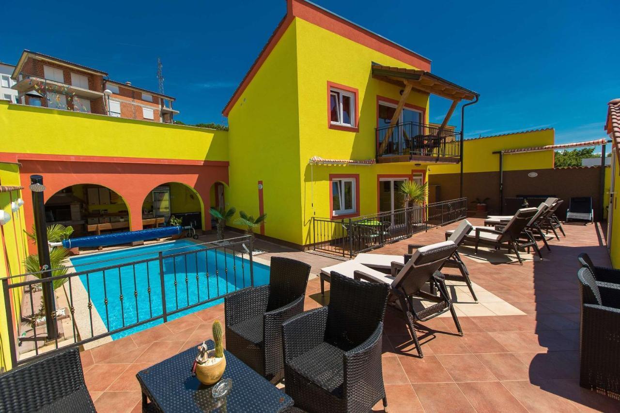Apartments Ana Lorena Crikvenica Exterior photo